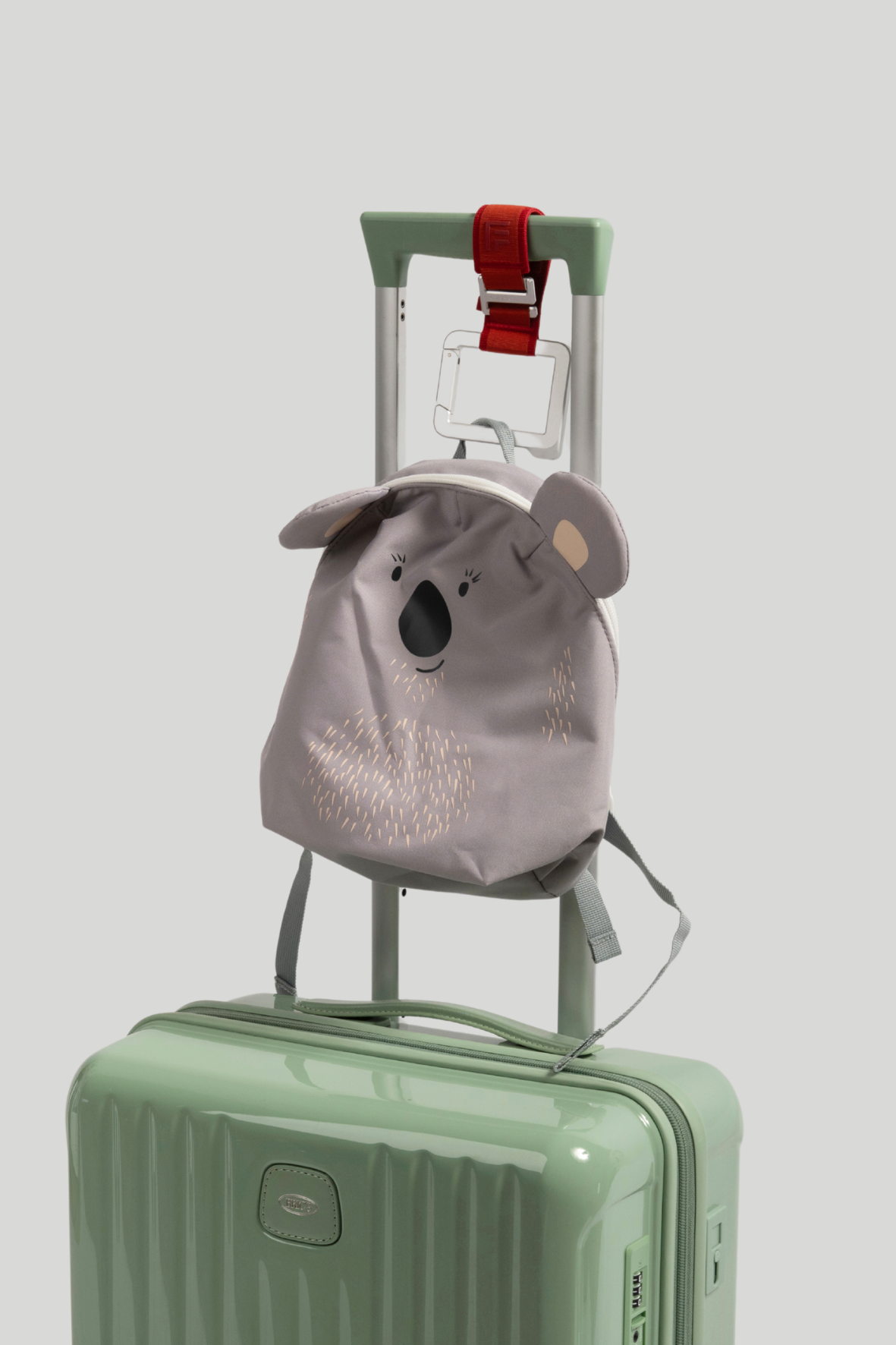 Urban Travel Carabiner - Hot Red