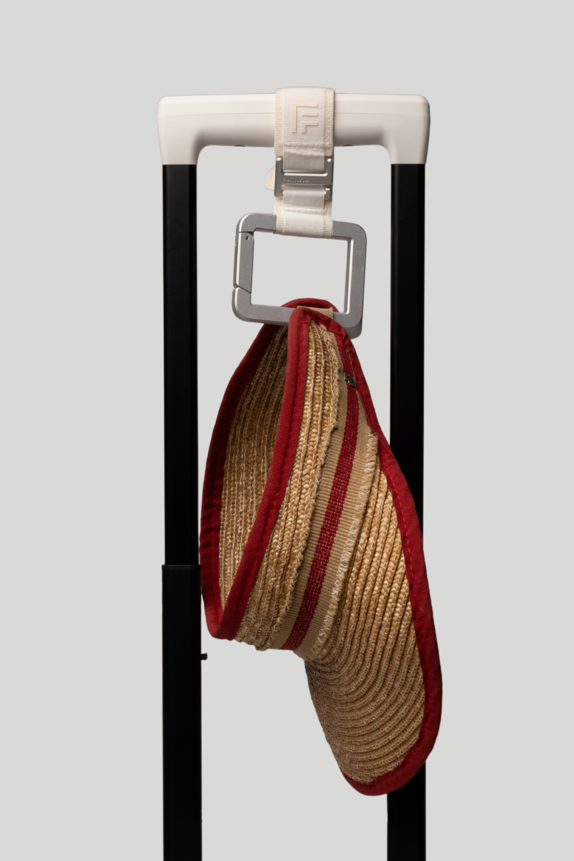 Urban Travel Carabiner - Off White